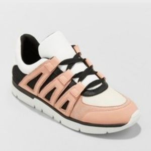 Women's Sneaker's (NEW w/Tags)